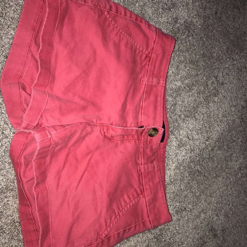 2000s American eagle coral shorts